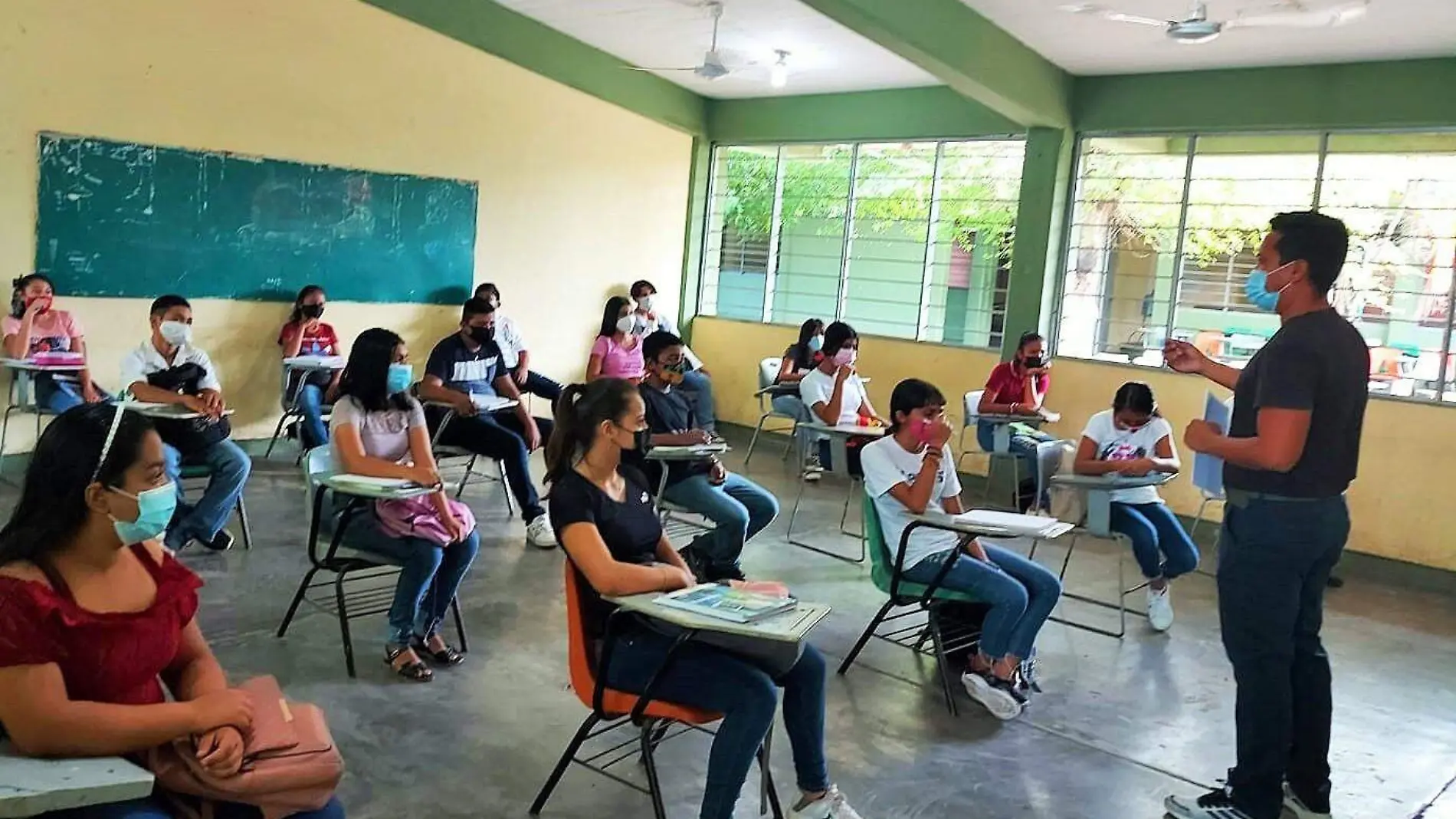 escuela presencial